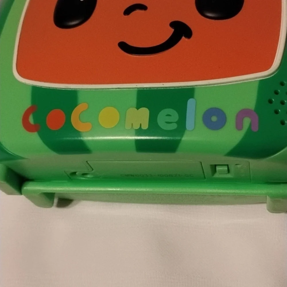 CoComelon Musical doctor Checkup Case With 3 Car Figure Toys JJ, Tomtom & YoYo